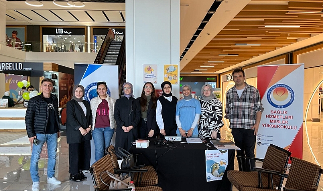 Öğrenciler Vatandaşlara İşitme Testi Yaptı