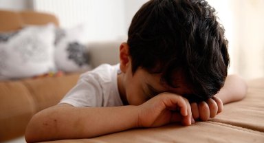 Okullardaki akran zorbalığı sanal ortamlara da taşınıyor