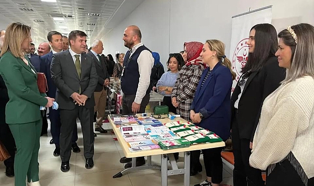 Sağlık Çalışanları 8 Martta Sahadaydı