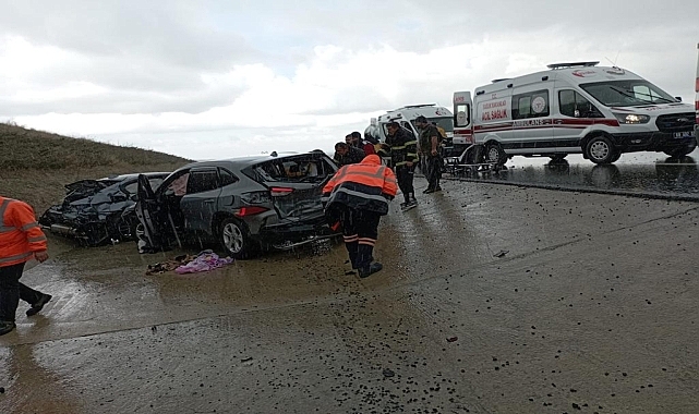 Zincirleme trafik kazasında 5 kişi yaralandı