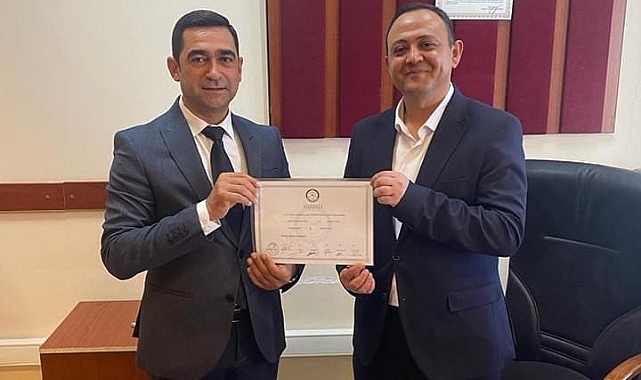 Ateş mazbatasını aldı