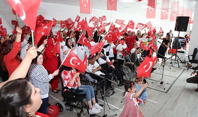 Çocuk Oyun Köyü Ana Kucağı'nda Anlamlı 23 Nisan Kutlaması
