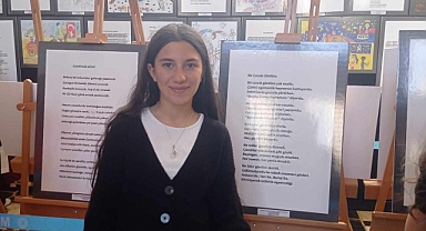 Ebrar Ravza Ayhan şiir yarışmasında Türkiye 3'üncüsü oldu