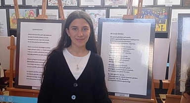 Ebrar Ravza Ayhan şiir yarışmasında Türkiye 3'üncüsü oldu