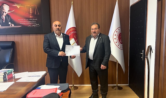Güneyyurt Belediye Başkanı Arı mazbatasını aldı