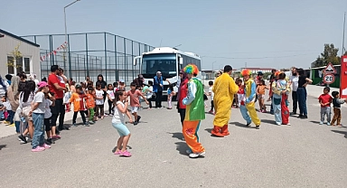 Hatay’daki öğrencileri yalnız bırakmadılar