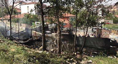 Hurda deposunda çıkan yangın söndürüldü