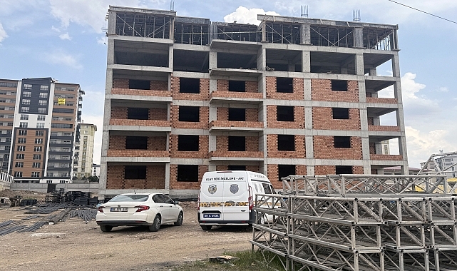 İnşaattan düşen işçi hayatını kaybetti