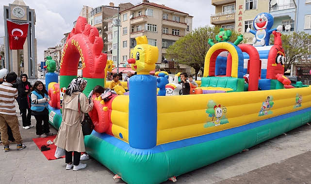 Karaman Belediyesi bayramda çocukları unutmadı