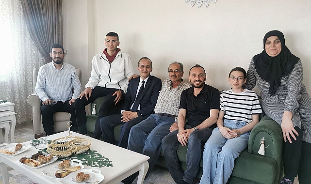 Kazımkarabekir'de Öğrencilere Evlerinde Destek Devam Ediyor