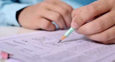 LGS kapsamındaki merkezi sınava başvurular yarın 17.00'ye kadar uzatıldı