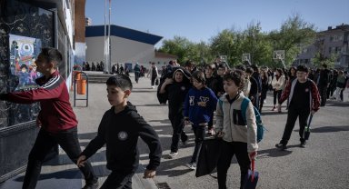 Okullarda tatil sonrası ilk ders zili çaldı