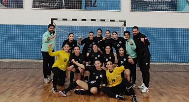 Süper Lig yolundaki Karaman Minik Atılım'a verilen sözler yerine getirilmedi. Play-Off öncesi Takım ortada kaldı