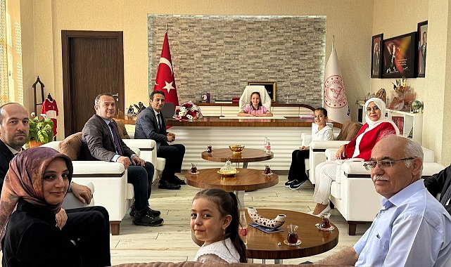 Zeynep ile İlkin Işın, İl Millî Eğitim Müdürü Oldu