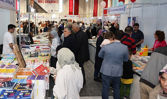 4. Karaman Kitap Günleri'nin 2.gününde de yoğun ilgi