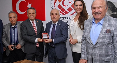 Cemil Çiçek: Yüzde yüz mutabakat olmadan yeni Anayasa imkansız