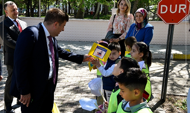 Çocuklara Trafik Kuralları Anlatıldı