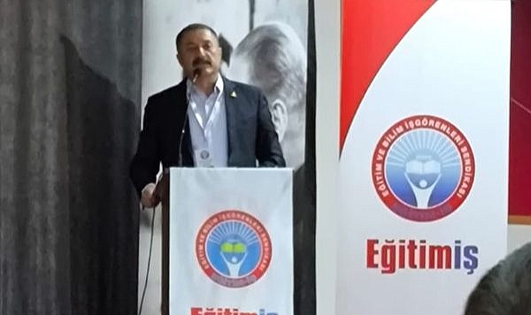 Eğitim-İş Sendikasında Şanlıtürk güven tazeledi