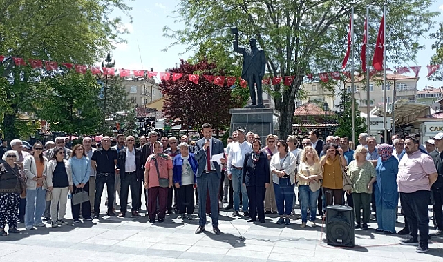 Evcen: "Onurlu yaşam için tüm emeklilerimizi ve emekçilerimizi 26 Mayıs'ta Ankara’ya bekliyoruz"