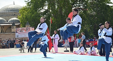 Karaman'da 19 Mayıs Atatürk'ü Anma, Gençlik ve Spor Bayramı Kutlandı