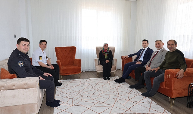 Kaymakam Kaya, kaza mağdurlarını ziyaret etti
