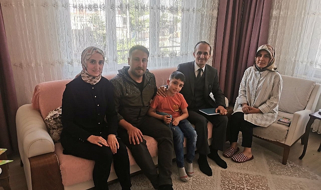 Kazımkarabekir'de Öğrencilere Evlerinde Destek Devam Ediyor