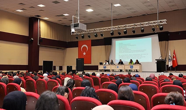 KMÜ'de Çocuğun Sesi Ol Temalı Panel