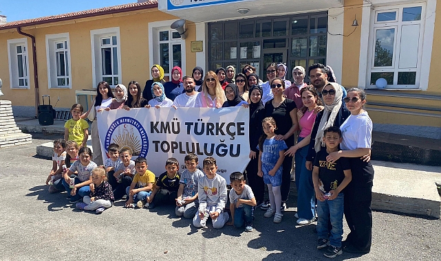 Köydeki Çocukların Yüzü Kitapla Güldü 