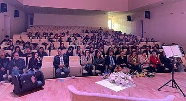 Şiirler Gönüle Dokundu