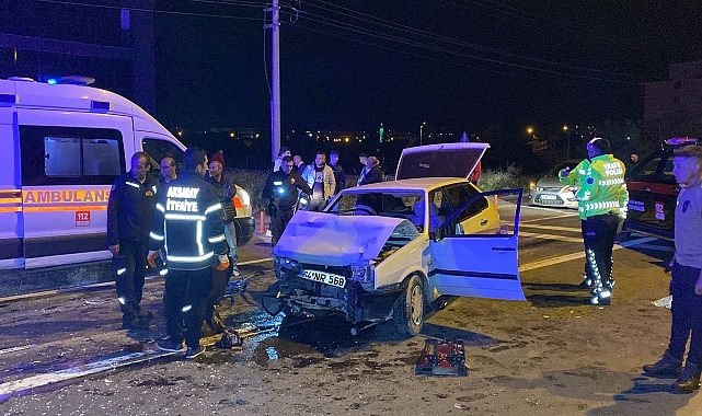 Trafik kazasında 3 kişi yaralandı