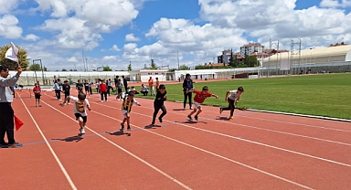 Türk Dil Bayramı Koşusunda 185 Sporcu Madalya Mücadelesi Verdi