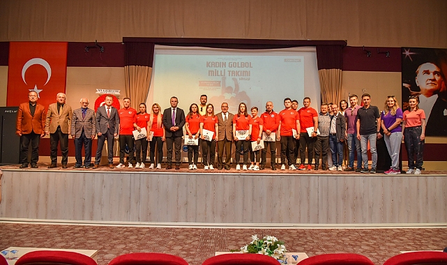 Türkiye'nin Gururu Sporcular KMÜ'de Öğrencilerle Buluştu
