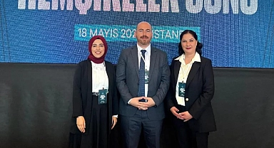 Yılın Ebesi seçildi