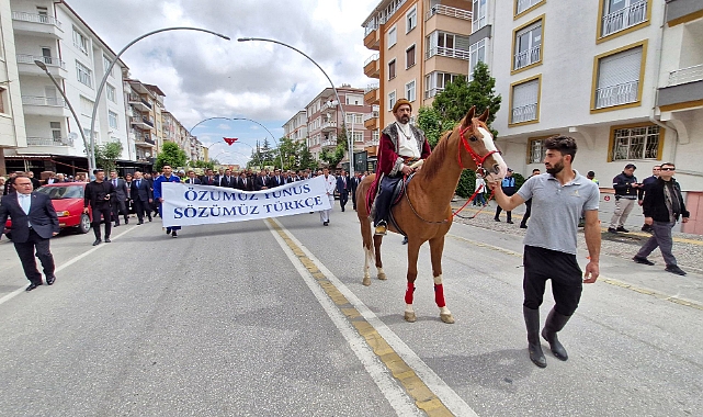 AYT sınavında Karamanoğlu Mehmetbey'in Dil Fermanı Sorusu