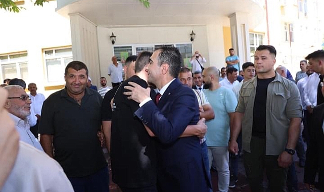 Başkan Kalaycı vatandaşla  bayramlaştı