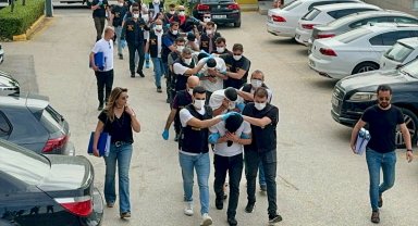 Fuhuş operasyonunda 11 zanlı yakalandı