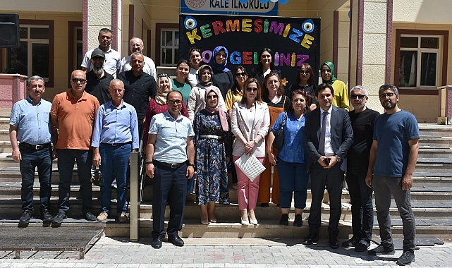 Kale İlkokulunda Renkli Yılsonu Kermesi