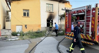 Karaman'da ev sahibine sinirlenen kiracı oturduğu evi ateşe verdi