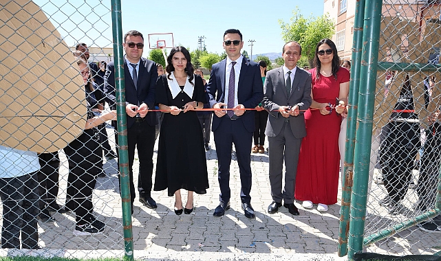 Kazımkarabekir'de Yıl Sonu Sergisi Açıldı