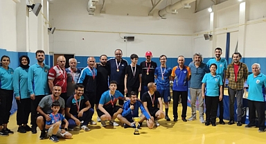 Masa Tenisinde Dereceye Giren Kurum Takımları Belli Oldu