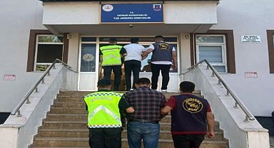 Muhtar adayını dolandırdığı iddia edilen 2 şüpheli yakalandı