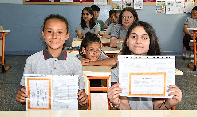 Okul Zili Tatil İçin Çaldı