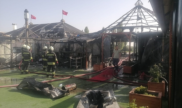 Restoranda çıkan yangın söndürüldü