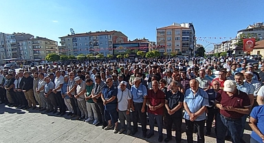 Hamas Siyasi Büro Başkanı Heniyye için Karaman'da dua edildi