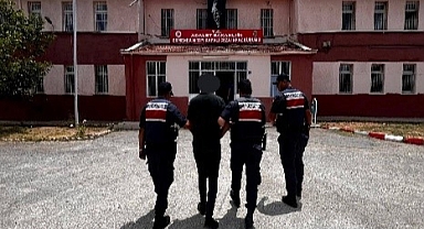 Jandarma 8 Bin 107 Kişiyi Sorguladı, Aranan 23 Şahıs Yakalandı, 5 Şahıs Tutuklandı