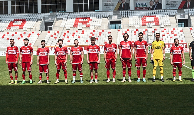 Karaman FK'da Geçen Sezondan Kadroda 11 İsim Kaldı