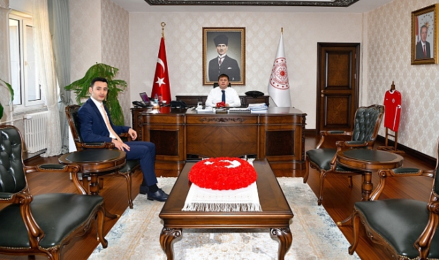 Kaymakam Kaya'dan Vali Sarıibrahim'e veda ziyareti