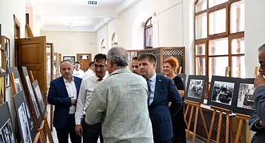 Vali Sarıibrahim fotoğraf ve antika sergisini gezdi