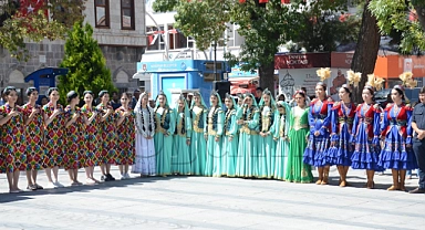 6. Uluslararası Karaman Türk Dünyası Şöleni Başladı