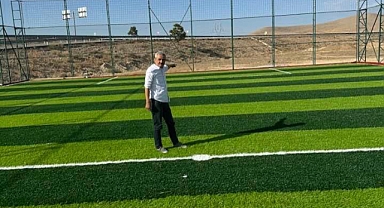 Ayrancı'nın yeni çim sahası gençlerle buluşmaya gün sayıyor